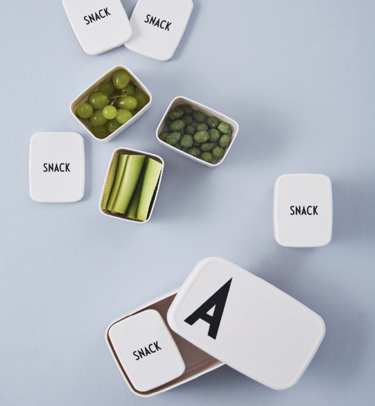 Malý dětský svačinový box DESIGN LETTERS | Stylové doplňky pro děti a ženy | Lavly.cz
