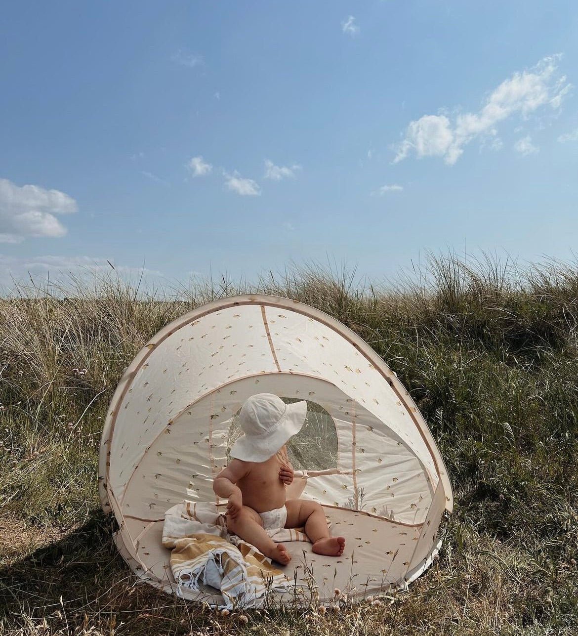Malý plážový stan SPF50 KONGES SLOJD Bon Coeur Coloré | Stylové doplňky pro děti a ženy | Lavly.cz