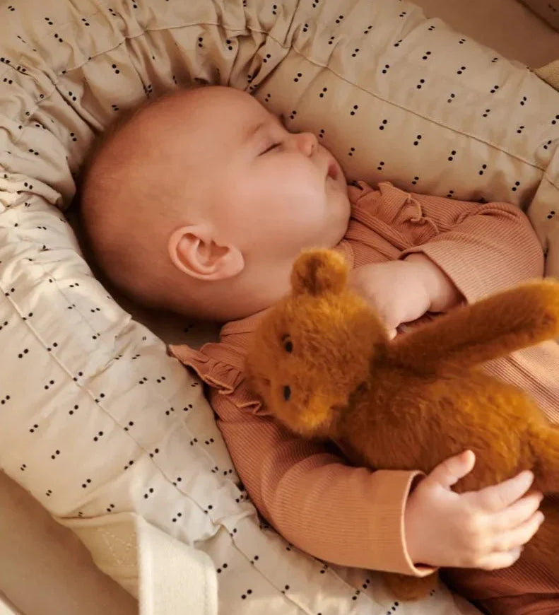 Malý plyšový medvídek LIEWOOD Binnie Golden Caramel | Stylové doplňky pro děti a ženy | Lavly.cz