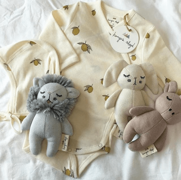 Měkké hračky / chrastítka KONGES SLOJD | Stylové doplňky pro děti a ženy | Lavly.cz