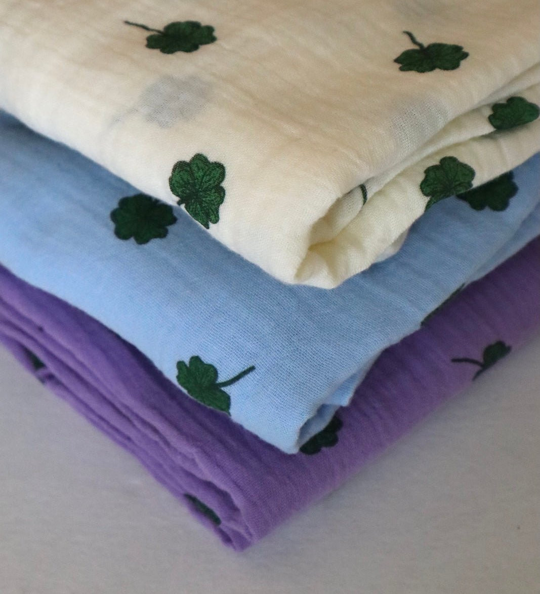 Mušelínová plena STUDIO NOOS Light Blue Clover | Lavly.cz