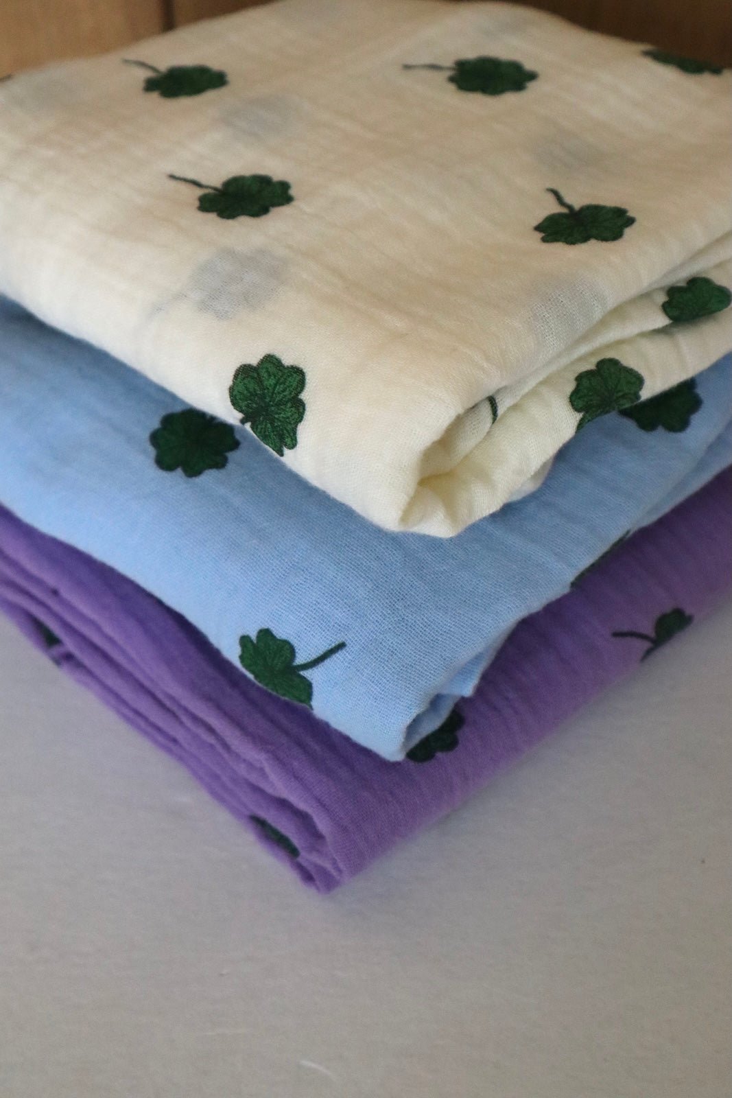 Mušelínová plena STUDIO NOOS Light Blue Clover | Lavly.cz