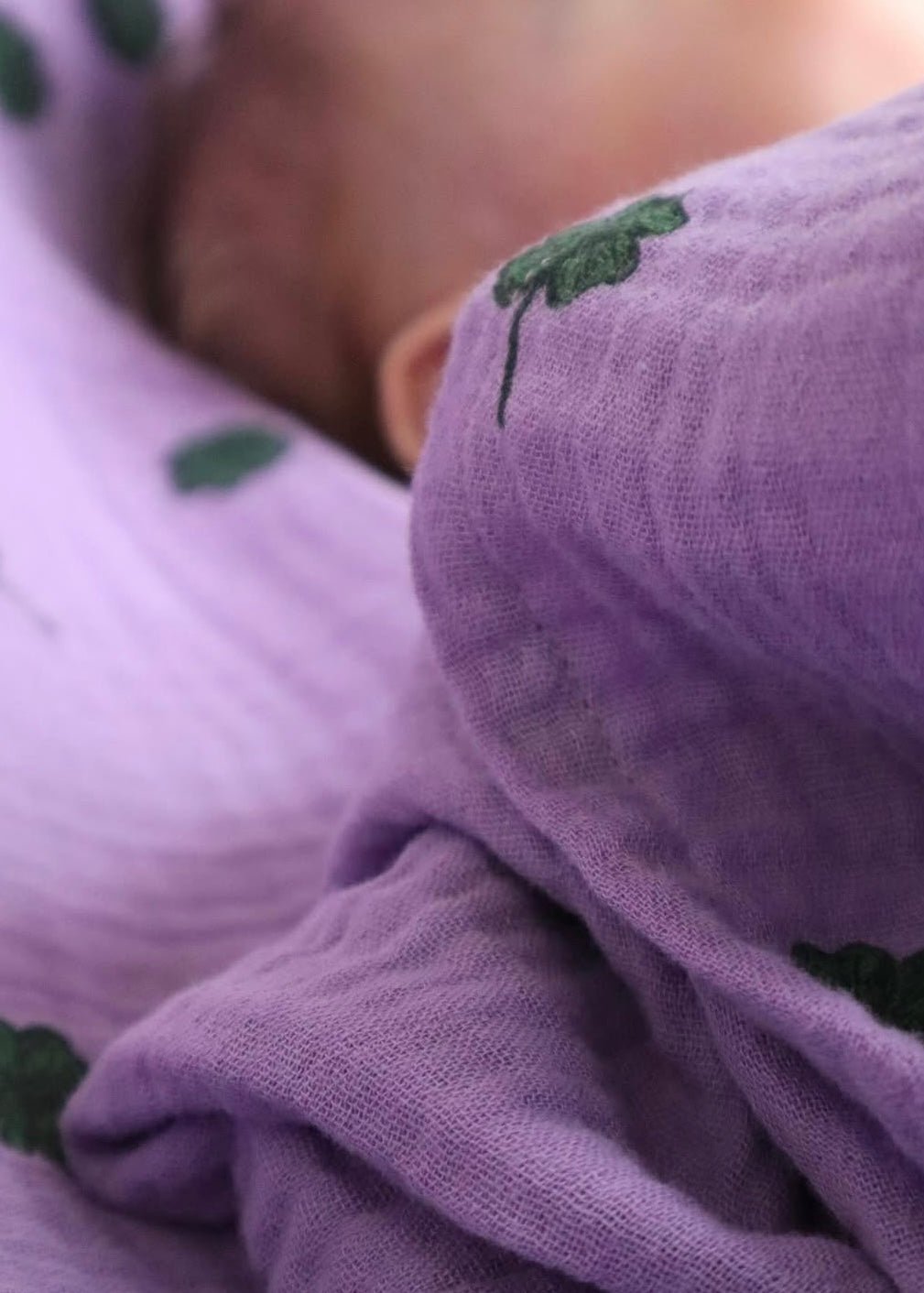 Mušelínová plena STUDIO NOOS Purple Clover | Stylové doplňky pro děti a ženy | Lavly.cz