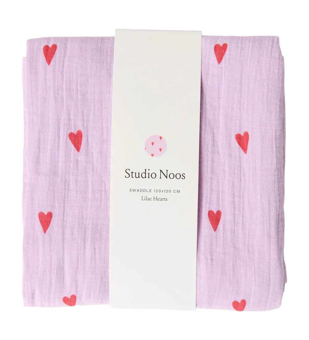 Mušelínová plena STUDIO NOOS Purple Hearts 120 x 120 cm | Lavly.cz