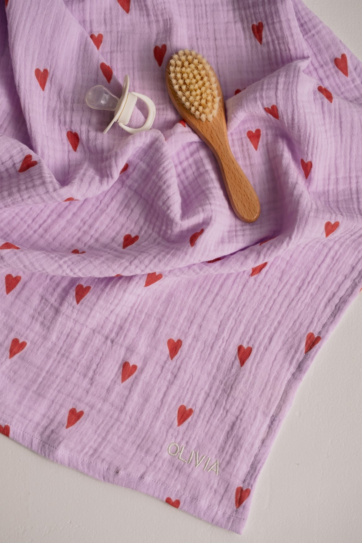 Mušelínová plena STUDIO NOOS Purple Hearts | Lavly.cz