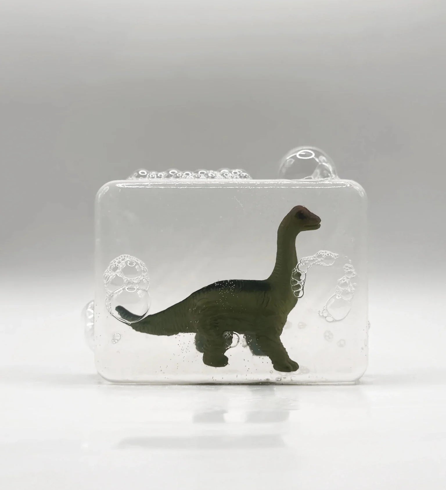 Mýdlo s hračkou uvnitř LUDI SOAP Dino Diplodocus | Lavly.cz