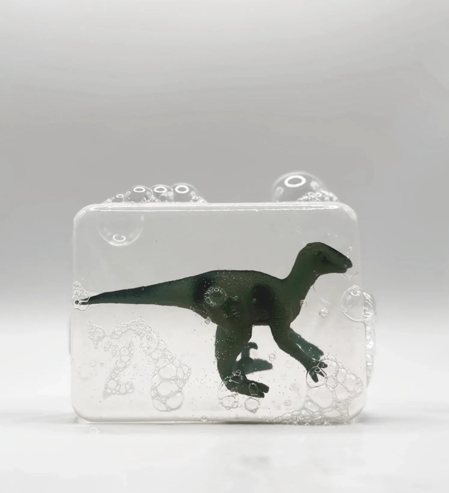 Mýdlo s hračkou uvnitř LUDI SOAP Dino Velociraptor | Lavly.cz