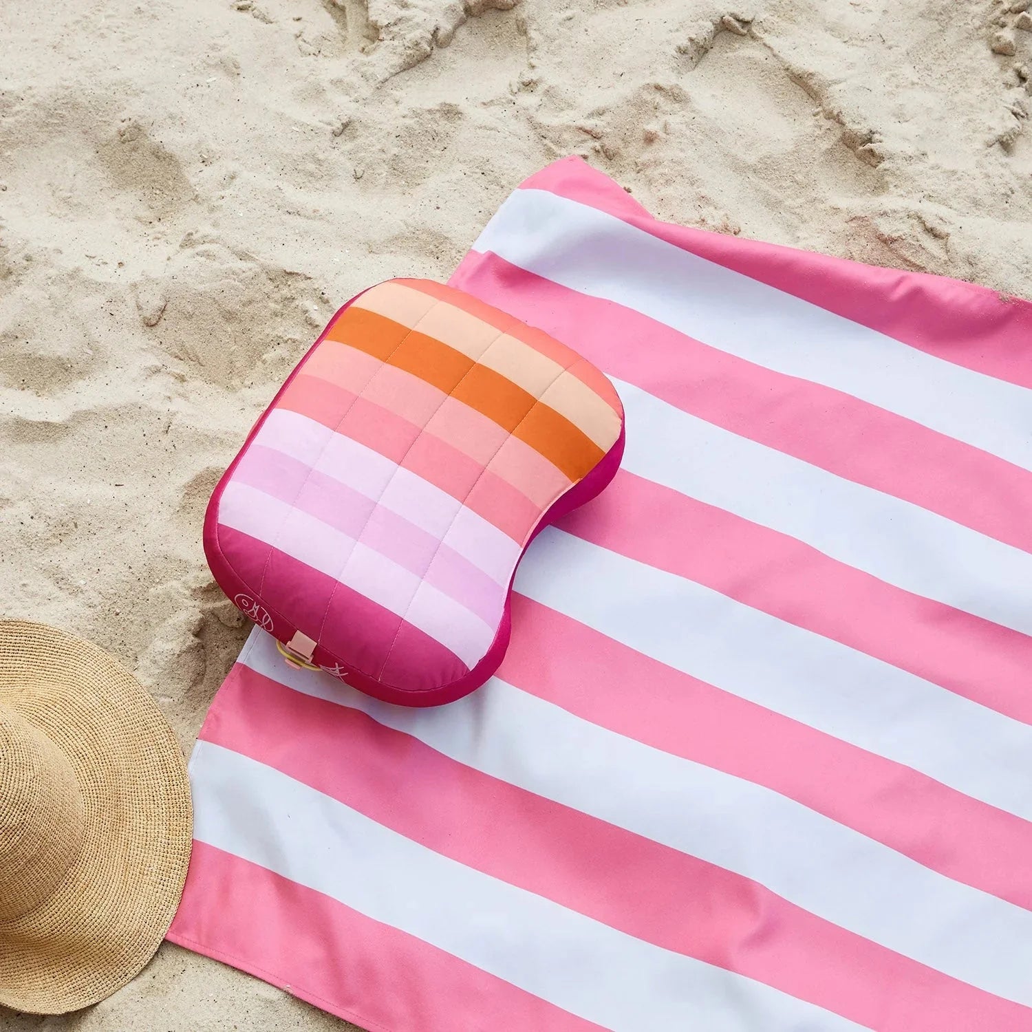 Nafukovací plážový polštářek DOCK & BAY Miami Sorbet | Lavly.cz