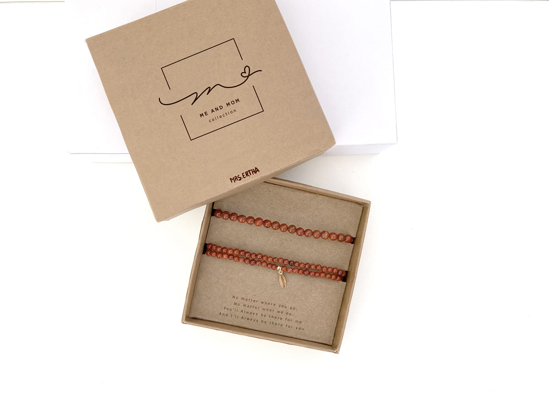 Náramky MRS. ERTHA Mother & Daughter Red Jesper | Lavly.cz