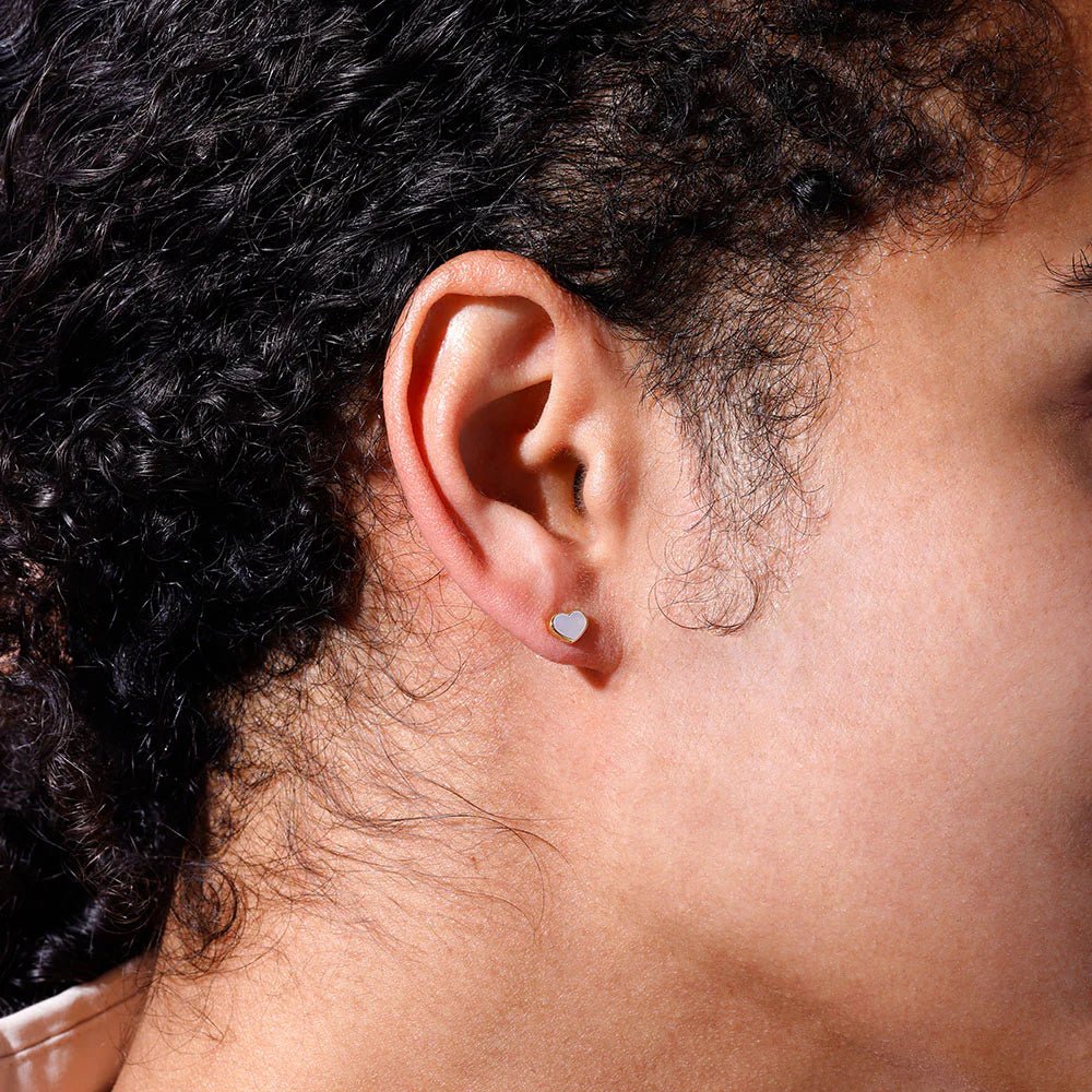 Náušnice DESIGN LETTERS Little Big Love Perleť | Lavly.cz