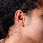 Náušnice DESIGN LETTERS Little Big Love Perleť | Lavly.cz