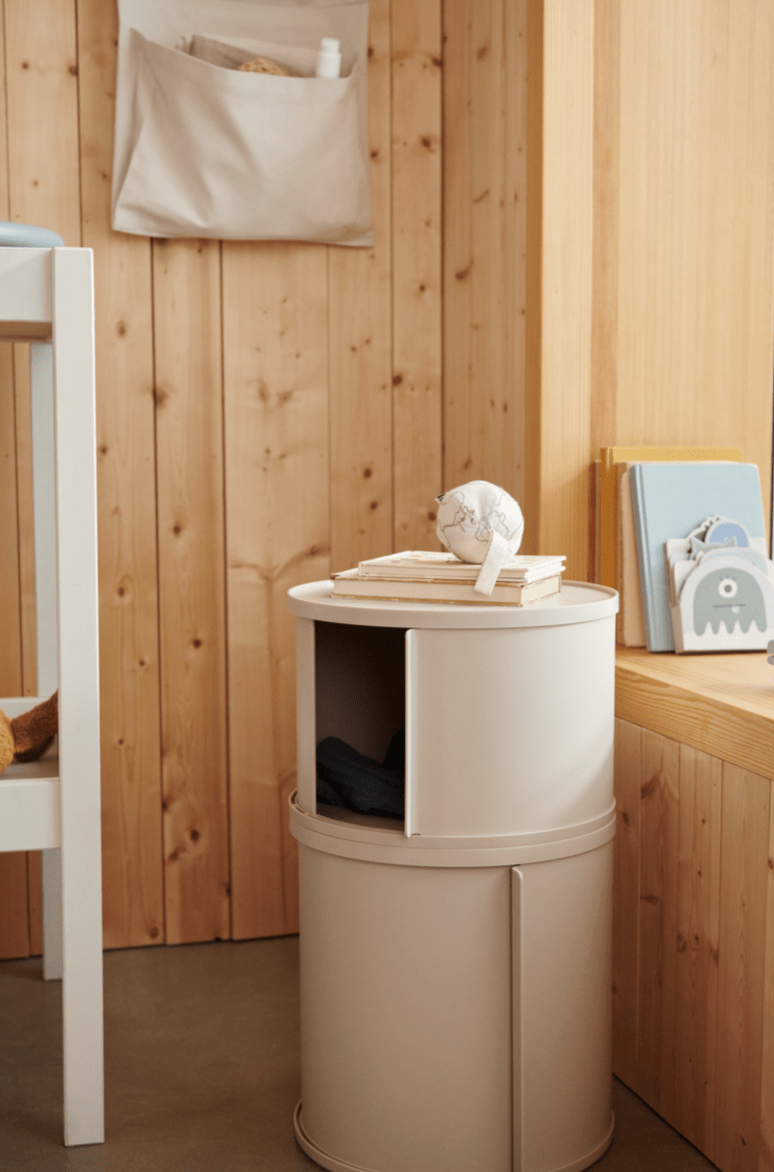 Noční stolek / úložný systém LIEWOOD Nona Sandy | Stylové doplňky pro děti a ženy | Lavly.cz