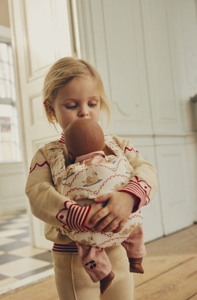 Nosítko pro panenky KONGES SLOJD Cameo Rose | Stylové doplňky pro děti a ženy | Lavly.cz