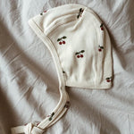 Novorozenecká čepička KONGES SLOJD Cherry | Stylové doplňky pro děti a ženy | Lavly.cz