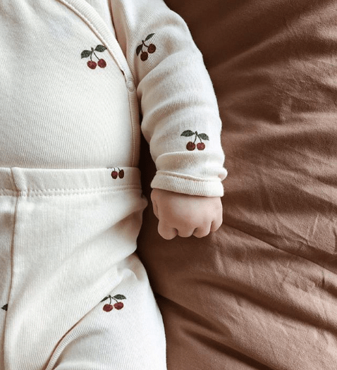 Novorozenecké body KONGES SLOJD Cherry | Stylové doplňky pro děti a ženy | Lavly.cz