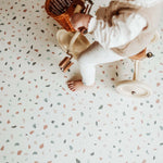 Oboustranná puzzle podložka PLAY&GO Abeceda / Terazzo | Stylové doplňky pro děti a ženy | Lavly.cz