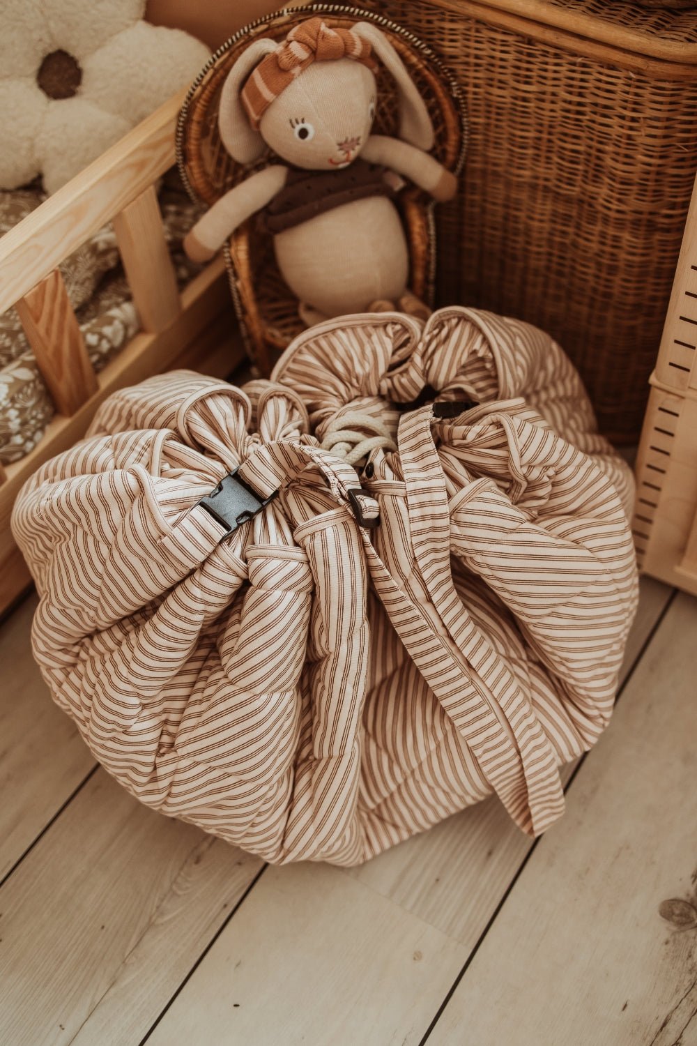 PLAY&GO BABY Organic Hrací podložka / Vak na hračky / Taška Stripes Brown | Stylové doplňky pro děti a ženy | Lavly.cz
