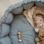 PLAY&GO Bloom Hrací podložka / Hnízdečko Dusty Blue | Stylové doplňky pro děti a ženy | Lavly.cz