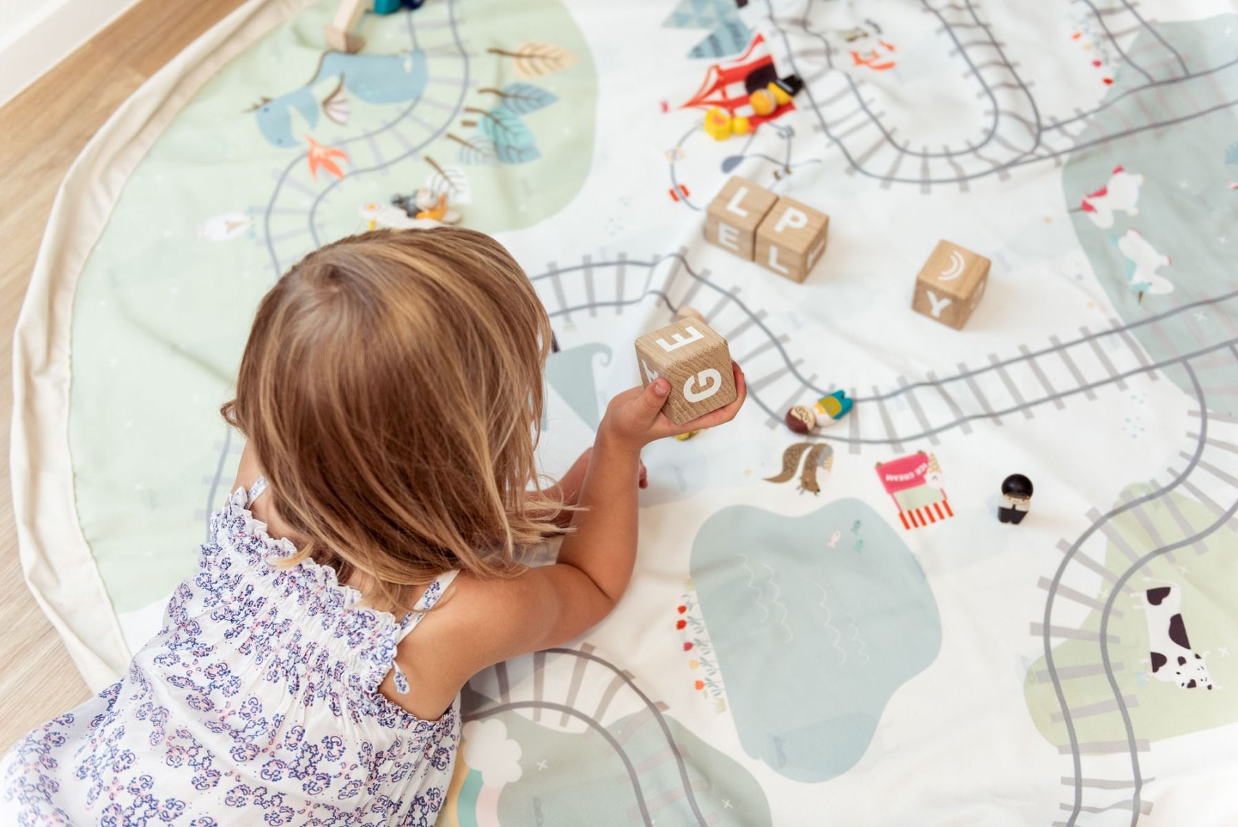 PLAY&GO Hrací podložka / vak na hračky Koleje / Medvědi | Stylové doplňky pro děti a ženy | Lavly.cz