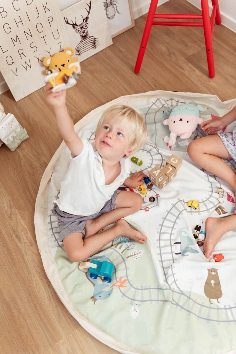 PLAY&GO Hrací podložka / vak na hračky Koleje / Medvědi | Stylové doplňky pro děti a ženy | Lavly.cz