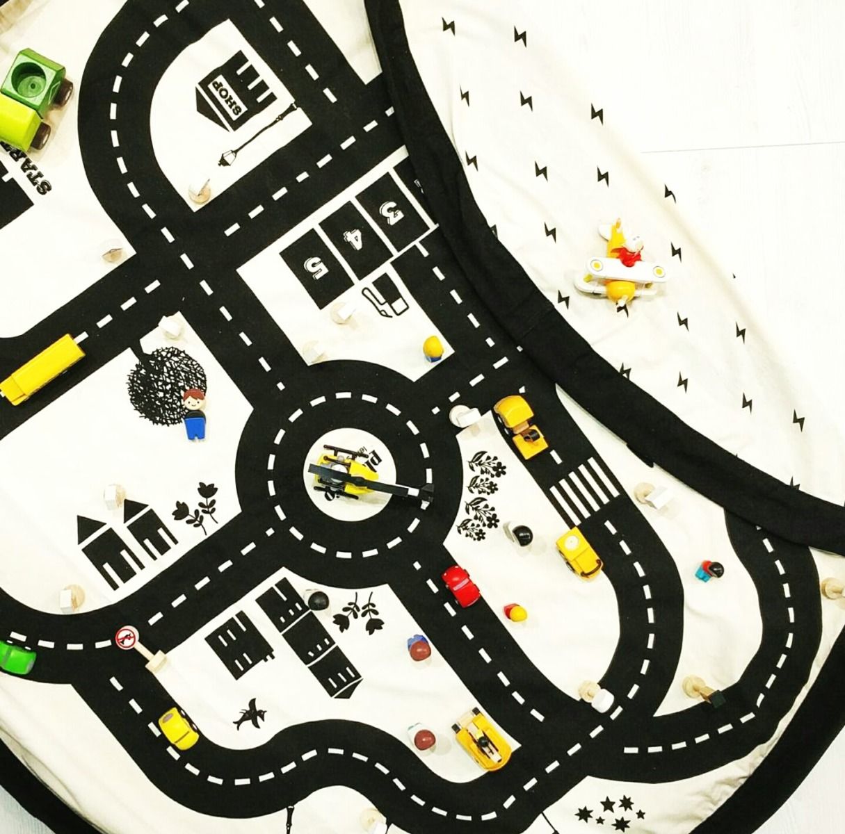 PLAY&GO Hrací podložka / vak na hračky Silnice / Blesk | Stylové doplňky pro děti a ženy | Lavly.cz