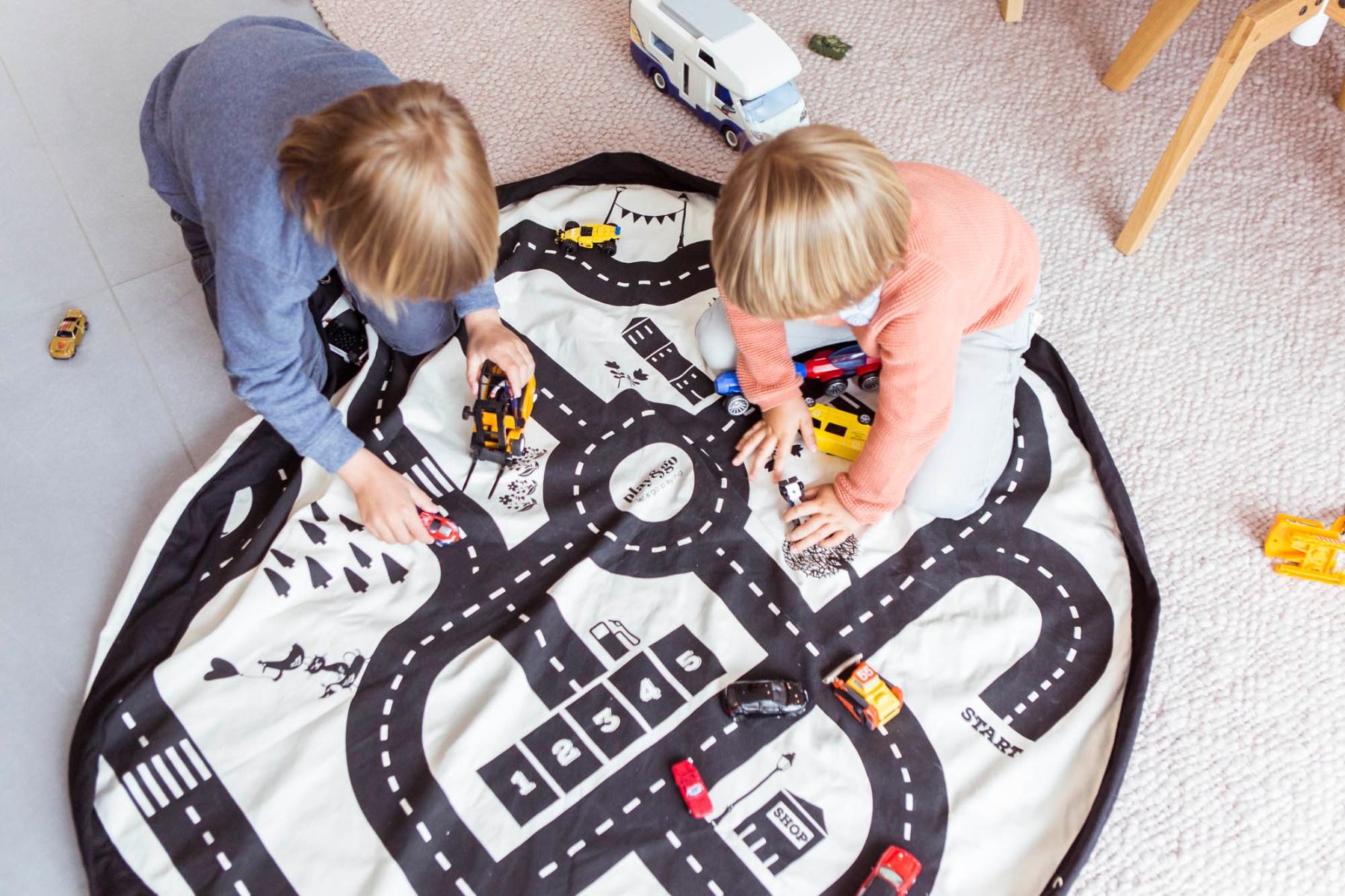 PLAY&GO Hrací podložka / vak na hračky Silnice / Blesk | Stylové doplňky pro děti a ženy | Lavly.cz