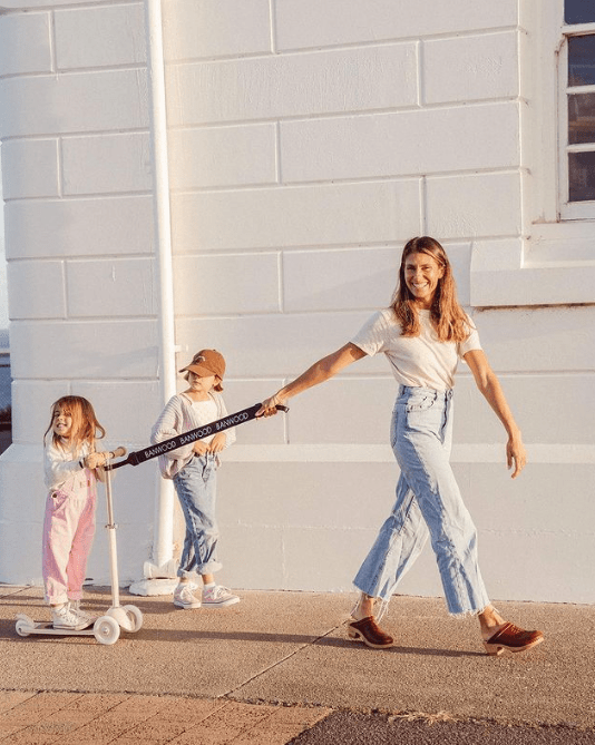 Popruh na nošení odrážedla / koloběžky BANWOOD | Stylové doplňky pro děti a ženy | Lavly.cz