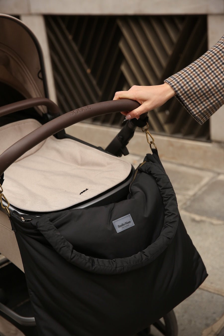 Přebalovací taška STUDIO NOOS Black Puffy | Lavly.cz