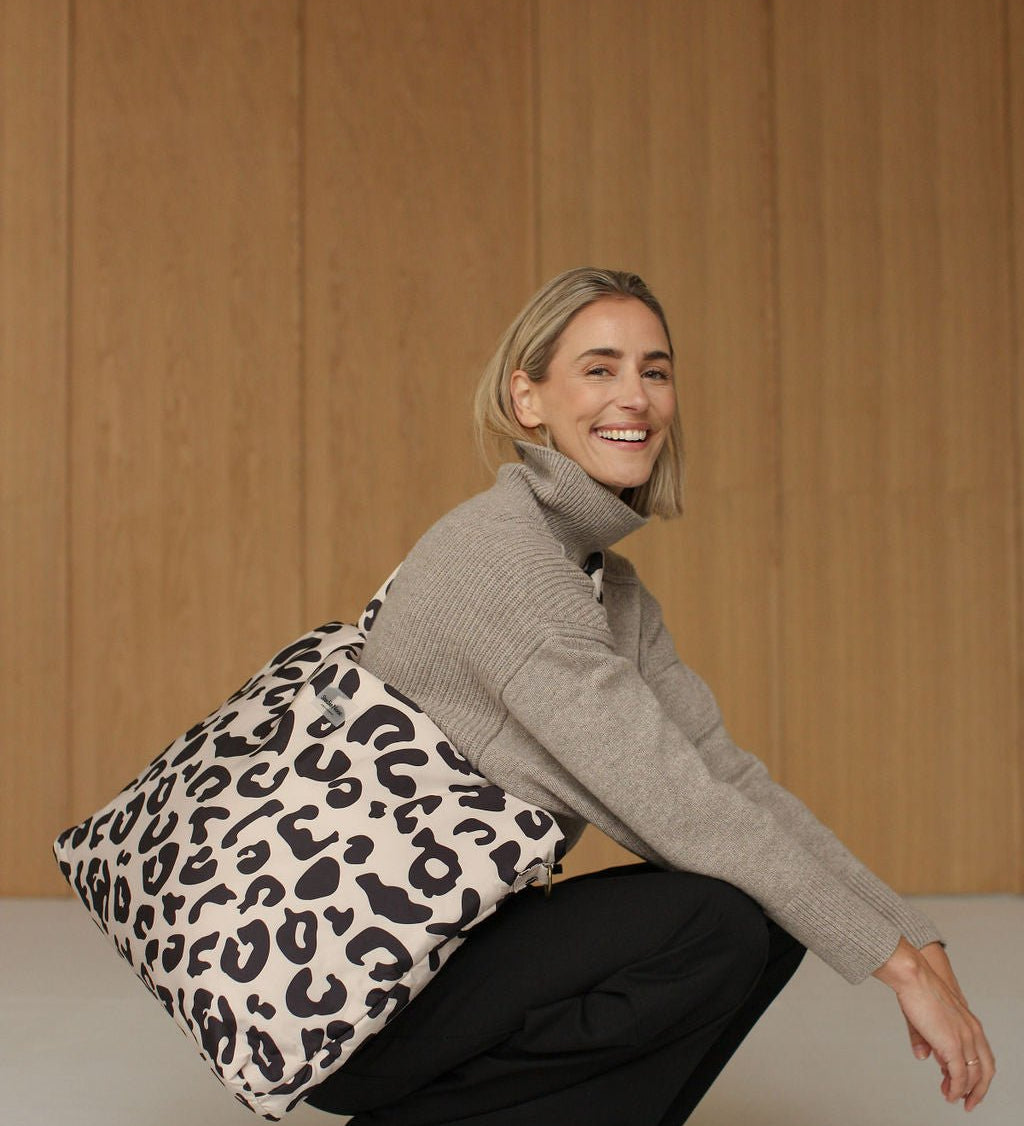 Přebalovací taška STUDIO NOOS Holy Cow Puffy - Leopard | Stylové doplňky pro děti a ženy | Lavly.cz