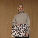 Přebalovací taška STUDIO NOOS Holy Cow Puffy - Leopard | Stylové doplňky pro děti a ženy | Lavly.cz