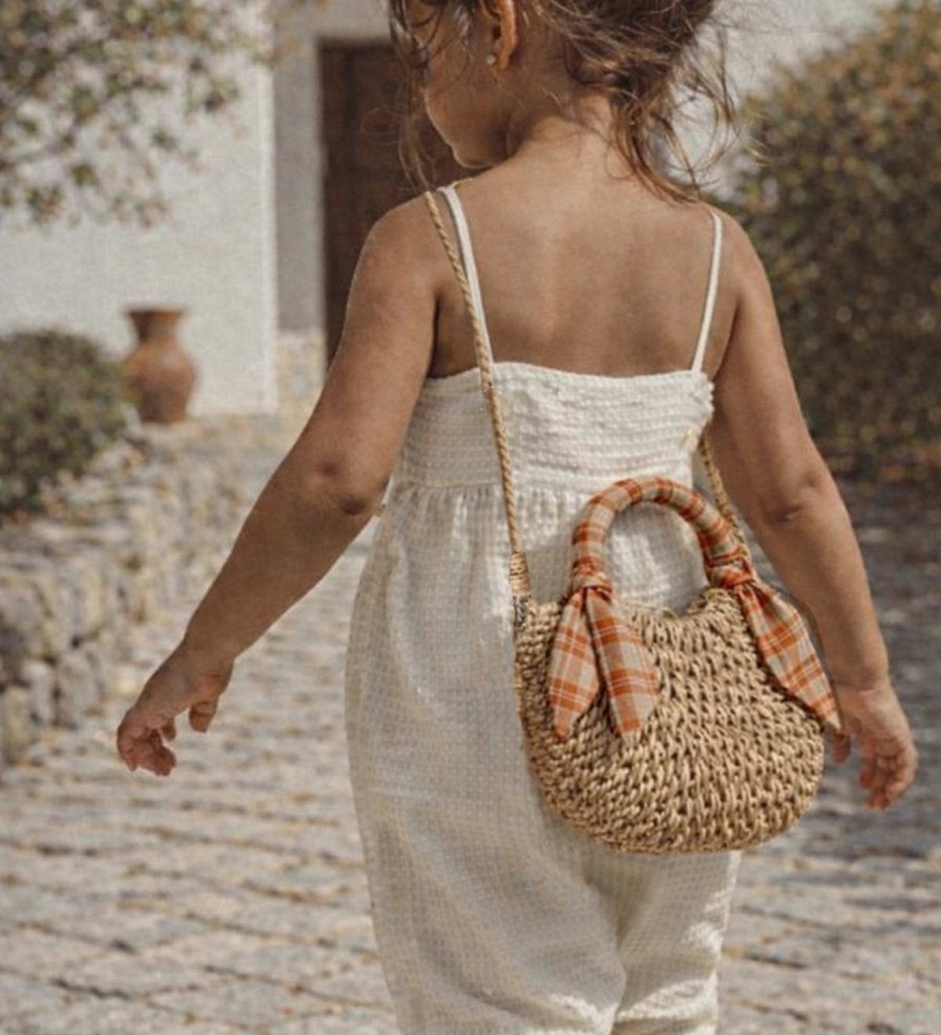 Proutěný košíček MRS. ERTHA Blush Dots | Lavly.cz
