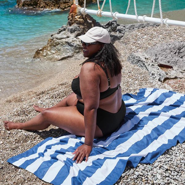 Rychleschnoucí plážová osuška DOCK & BAY Whitsunday Blue | Lavly.cz