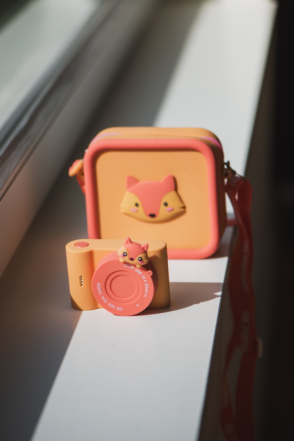 Silikonová kabelka na foťák / vysílačku ZOOFAMILY Fox | Stylové doplňky pro děti a ženy | Lavly.cz