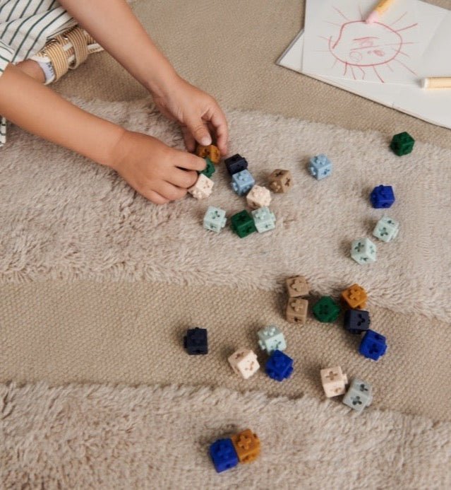 Silikonové kostičky - stavebnice LIEWOOD Links Midnight Navy Multi Mix | Stylové doplňky pro děti a ženy | Lavly.cz