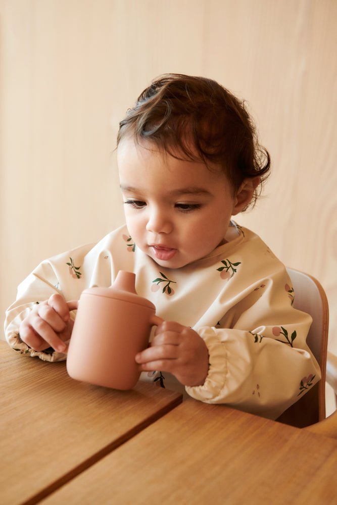 Silikonový nevylévací hrnek LIEWOOD Neil Rose | Lavly.cz