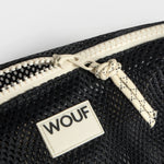 Síťovaná crossbody ledvinka WOUF Onyx | Lavly.cz