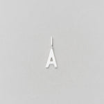 Stříbrný přívěsek Písmeno A - Z - 10 mm DESIGN LETTERS | Stylové doplňky pro děti a ženy | Lavly.cz
