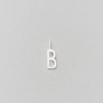 Stříbrný přívěsek Písmeno A - Z - 10 mm DESIGN LETTERS | Stylové doplňky pro děti a ženy | Lavly.cz