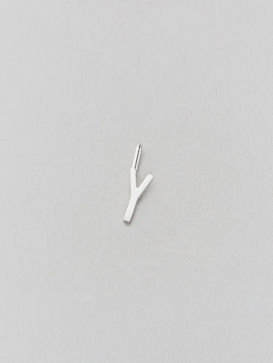 Stříbrný přívěsek Písmeno A - Z - 10 mm DESIGN LETTERS | Stylové doplňky pro děti a ženy | Lavly.cz