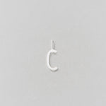 Stříbrný přívěsek Písmeno A - Z - 10 mm DESIGN LETTERS | Stylové doplňky pro děti a ženy | Lavly.cz