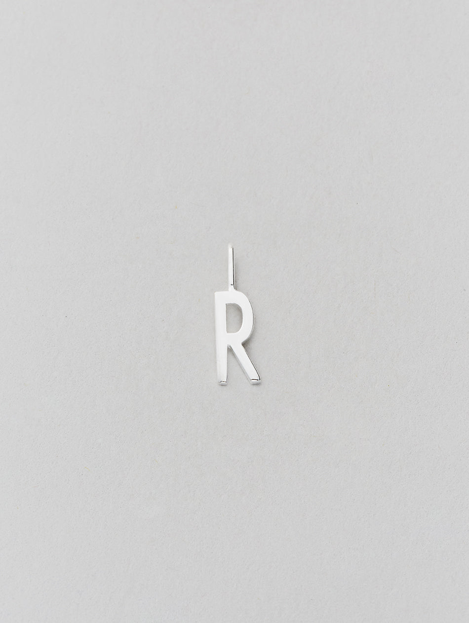 Stříbrný přívěsek Písmeno A - Z - 10 mm DESIGN LETTERS | Stylové doplňky pro děti a ženy | Lavly.cz