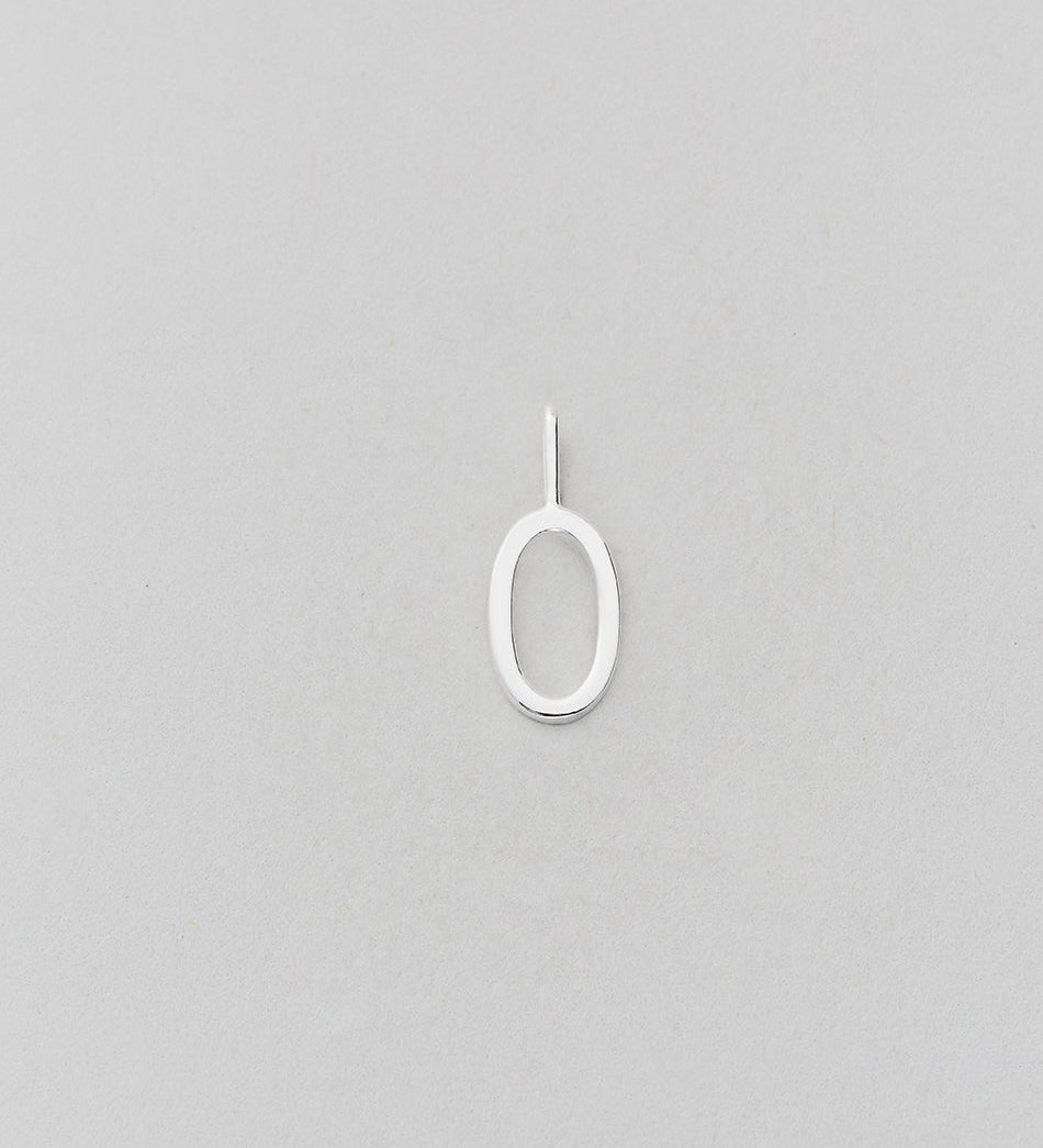 Stříbrný přívěsek Písmeno A - Z - 10 mm DESIGN LETTERS | Stylové doplňky pro děti a ženy | Lavly.cz