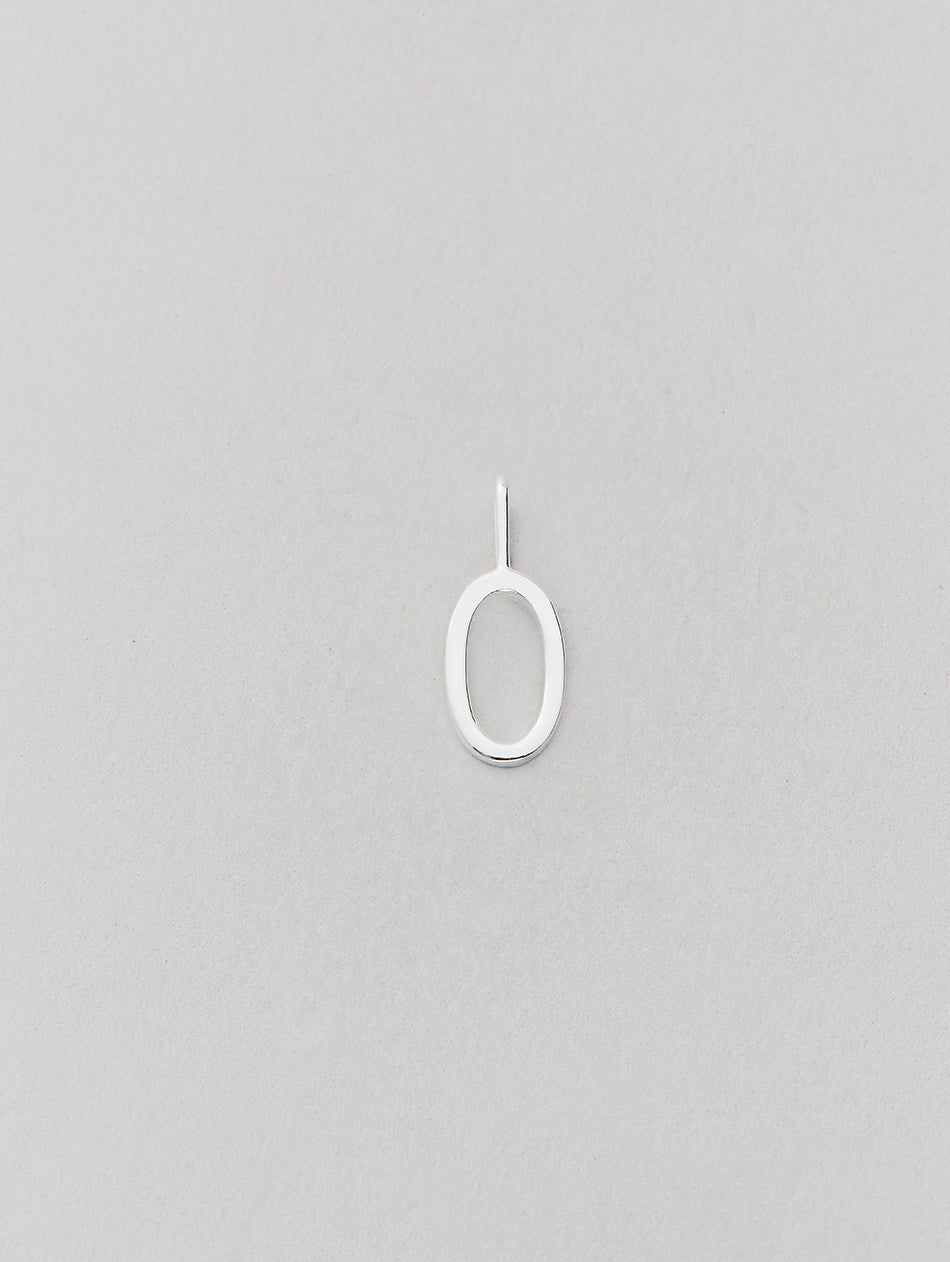 Stříbrný přívěsek Písmeno A - Z - 10 mm DESIGN LETTERS | Stylové doplňky pro děti a ženy | Lavly.cz