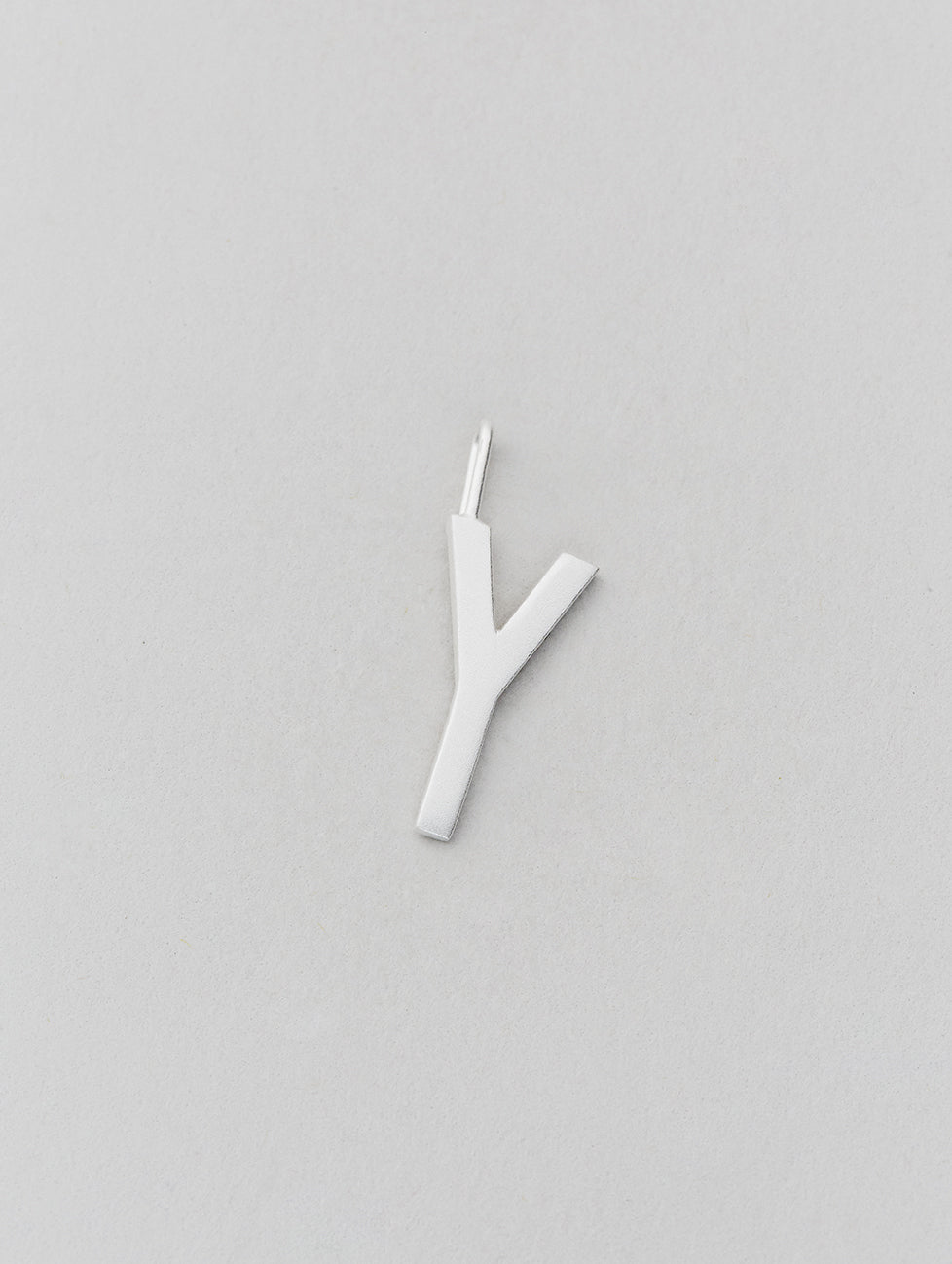 Stříbrný přívěsek Písmeno A - Z - 16 mm DESIGN LETTERS | Stylové doplňky pro děti a ženy | Lavly.cz