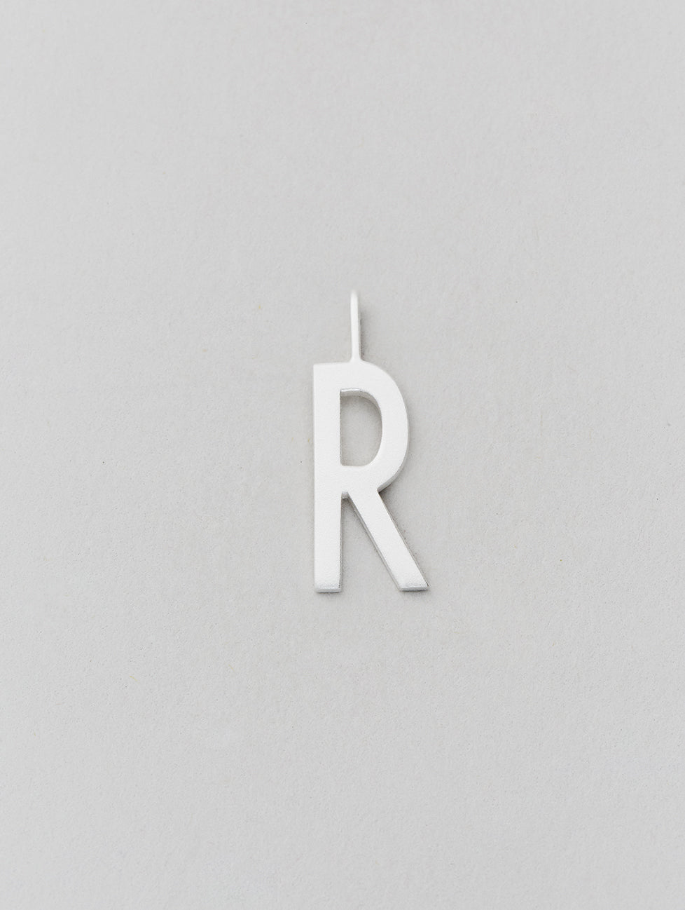 Stříbrný přívěsek Písmeno A - Z - 16 mm DESIGN LETTERS | Stylové doplňky pro děti a ženy | Lavly.cz