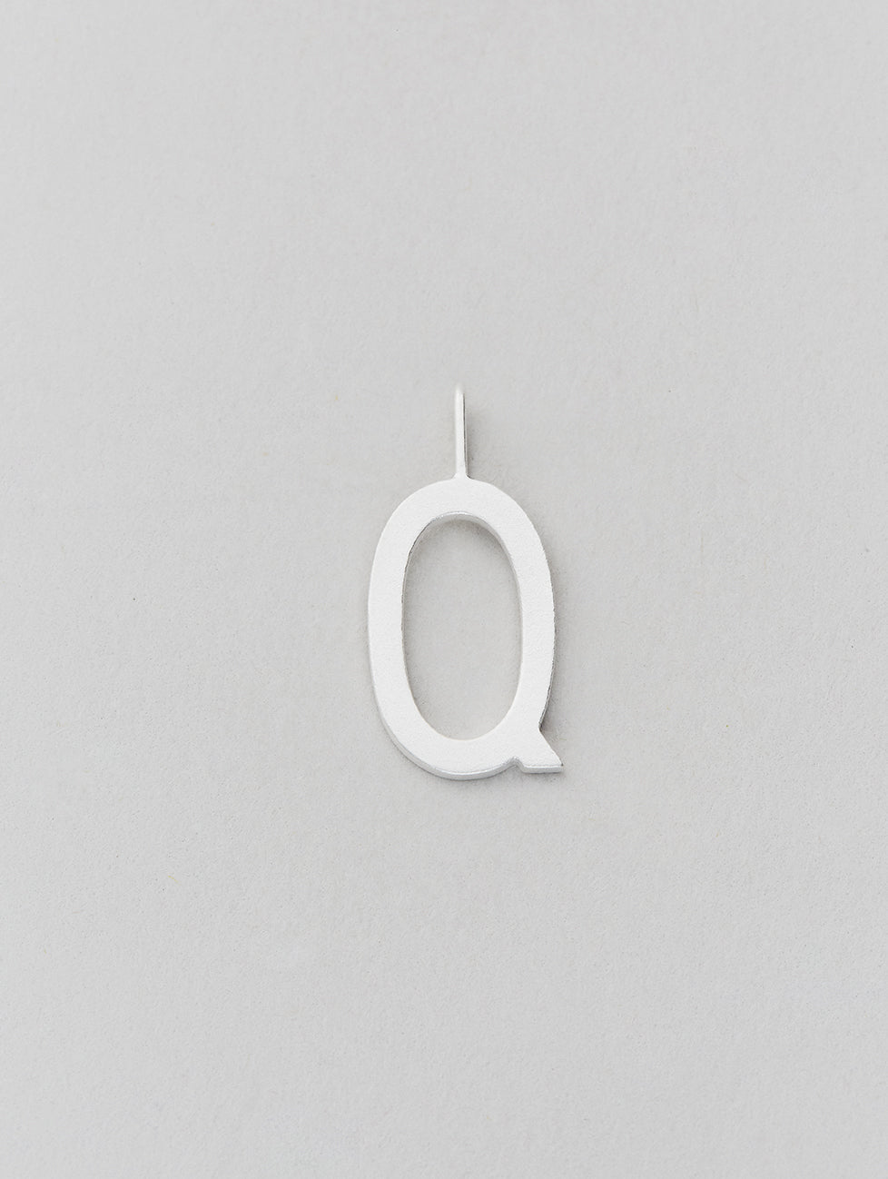 Stříbrný přívěsek Písmeno A - Z - 16 mm DESIGN LETTERS | Stylové doplňky pro děti a ženy | Lavly.cz