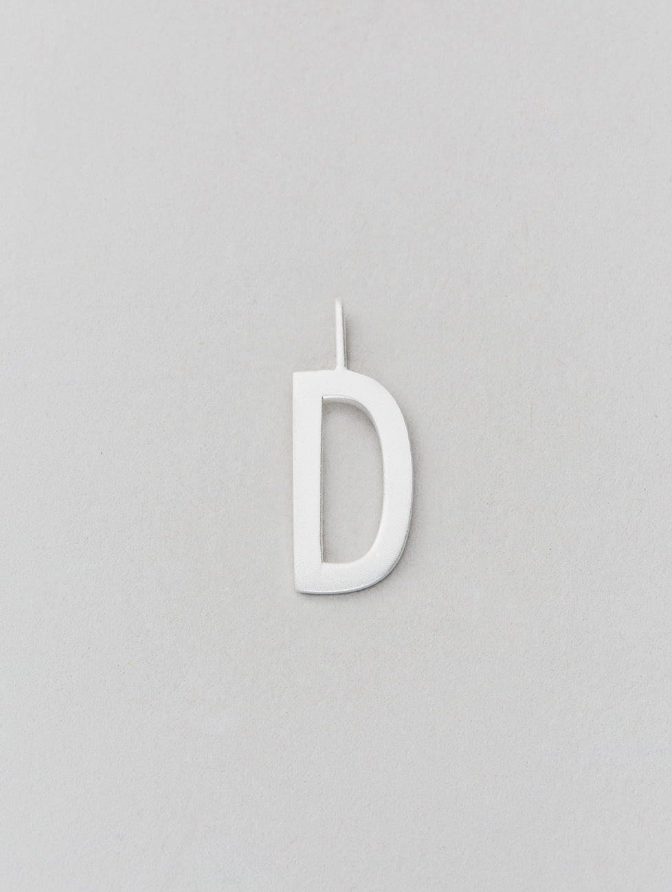 Stříbrný přívěsek Písmeno A - Z - 16 mm DESIGN LETTERS | Stylové doplňky pro děti a ženy | Lavly.cz