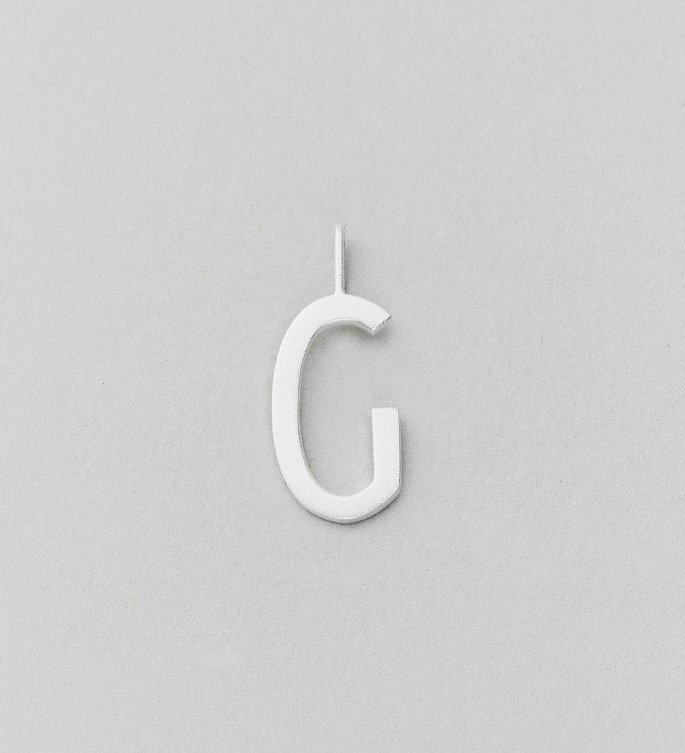 Stříbrný přívěsek Písmeno A - Z - 16 mm DESIGN LETTERS | Stylové doplňky pro děti a ženy | Lavly.cz