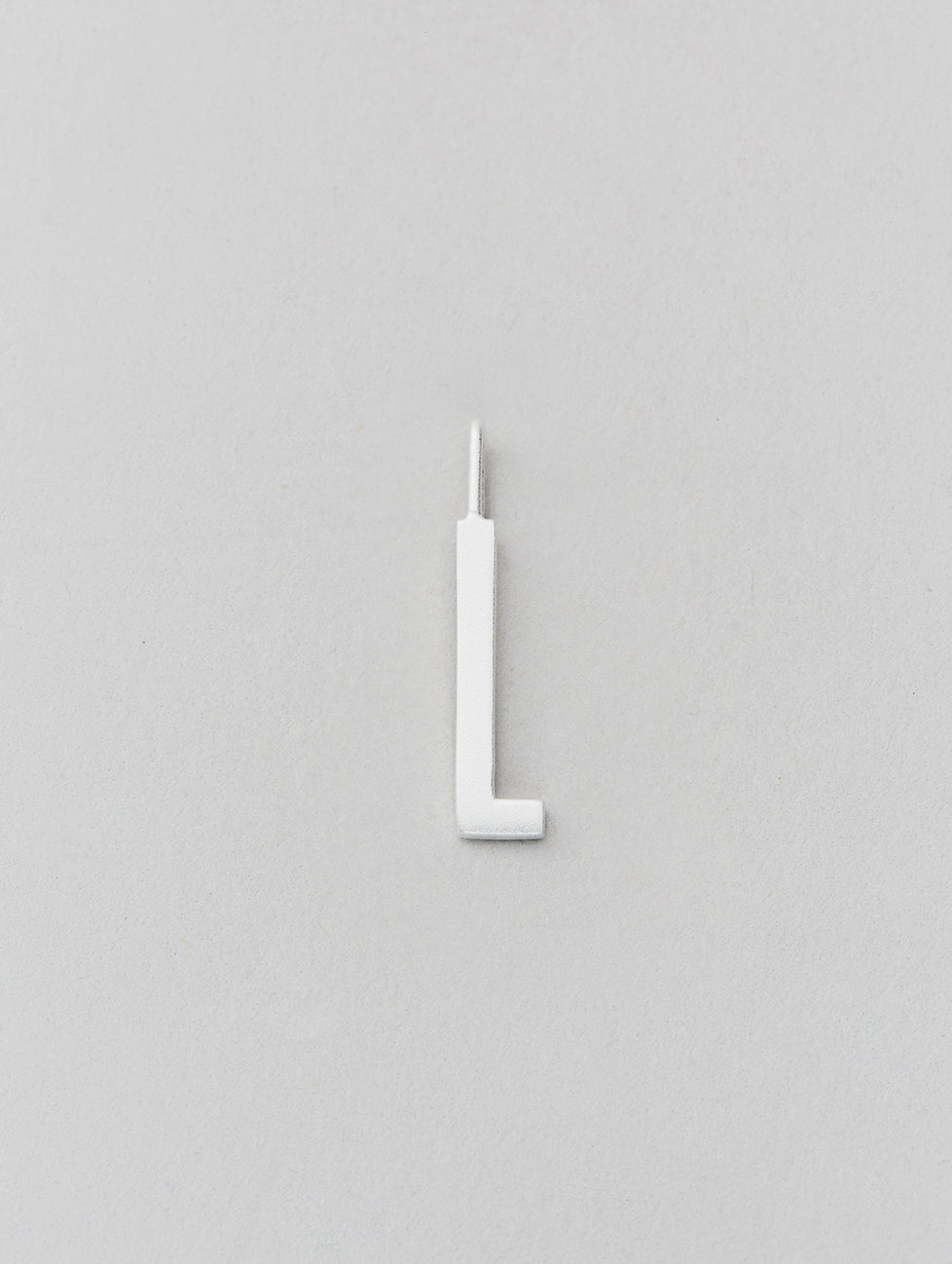 Stříbrný přívěsek Písmeno A - Z - 16 mm DESIGN LETTERS | Stylové doplňky pro děti a ženy | Lavly.cz