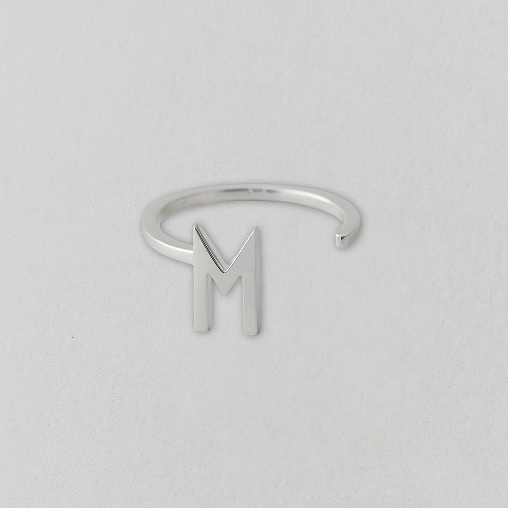 Stříbrný prsten Písmeno A - Z - DESIGN LETTERS | Stylové doplňky pro děti a ženy | Lavly.cz